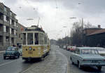 København / Kopenhagen Københavns Sporveje (KS): Museumstriebwagen 190 + Museumsbeiwagen 1310 (Hersteller: Scandia 1902 bzw. 1912). København NV, Bispebjerg, Frederiksborgvej / Tagensvej / Bispebjerg Torv am Vormittag des 26. April 1970. - Was für die Stadt Kopenhagen und deren Einwohner, die Fahrgäste und die Angestellten (das fahrende Personal) der KS ein großer Rücktritt war, betrachteten die Verwaltung der KS und die Politiker in ihrer politisch bedingten verfehlten Wirklichkeitsauffassung als Fortschritt: die  Bussifizierung  der Straßenbahnlinien, diesmal die der SL 16, die man mit einer Kavalkade von historischen und aktuellen Straßenbahnfahrzeugen und Dieselbussen feierte. - Scan eines Farbnegativs. Film: Kodak Kodacolor X.