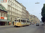 København / Kopenhagen Københavns Sporveje SL 5 (DÜWAG/Kiepe-GT6 882) Nørrebro, Nørrebrogade / Sjællandsgade am 26. Juni 1971. - Scan eines Farbnegativs. Film: Kodak Kodacolor X.