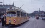 København / Kopenhagen Københavns Sporveje (KS) SL 2 (DÜWAG/Kiepe-GT6 824) København V, Rådhusplads (: Rathausplatz) im September 1969. - Scan eines Diapositivs.