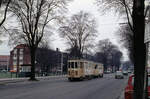 København / Kopenhagen Københavns Sporveje SL 5 (Großraumtriebwagen 569) Brønshøj, Frederikssundsvej / Korsager Allé am 4. April 1972. - Scan eines Diapositivs.