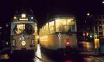 København / Kopenhagen Københavns Sporveje (KS) SL 10: Die beiden letzten Wagen der Linie 10 treffen sich in der Stadtmitte (Kongens Nytorv) um etwa 00.30 Uhr am 13 Oktober 1968.