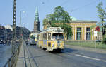 København / Kopenhagen Københavns Sporveje SL 10 (DÜWAG-GT6 847) Centrum, Slotsholmen, Vindebrogade im Juni 1968. - Rechts im Bild sieht man einen Teil des Thorvaldsen-Museums, das Werke des dänischen klassizistischen Bildhauers Bertel Thorvaldsen (1770 - 1844) enthält. In den Jahren 1797 bis 1838 wohnte und arbeitete Thorvaldsen in Rom. - Scan von einem Farbnegativ. Film: Kodacolor X.