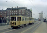 København / Kopenhagen Københavns Sporveje SL 5 (Tw 568 + Bw 15**) København S, Amager Boulevard / Thorshavnsgade / Ved Langebro im Oktober 1970.