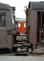 DSB MO 1883 mit einem Steuerwagen des Typs Bhs (Nahaufnahme).