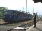 Ein 686 (ex ETA 515) als VT 42 der Hochwaldbahn unterwegs für die Sächsisch Böhmische Eisenbahn auf der  Mandaubahn  Seifhennersdorf - Zittau bei Durchfahrt in Varnsdorf (Warnsdorf) mit