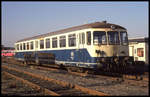 Keinen Saft hatte der Akkutriebwagen 515604 mehr, als er am 27.3.1991 im Bahnhof Düren geladen werden musste.