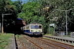 Am 16.05.1993 fand auf der Wuppertaler Nordbahn eine Sonderfahrt mit den Akkutriebwagen 515 604-7 und 515 690-3 und einem 815 statt. Hier fahren die Triebwagen aus Vohwinkel kommend nach Verlassen des Rott-Tunnels als  Falschfahrt  in Wuppertal-Rott ein.