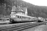 Aartalbahn : 517 007 und 004 in Bad Schwalbach, 19.11.1980.