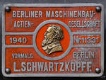 Herstellerschild an der Dampflokomotive 011 075-9.