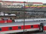 Nachtzge, Ruinen und Graffiti am Bahnhof Warschauer Strae in Berlin. 3.12.06