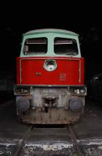 142 001 am 04.09.2010 im ehemaligen BW Falkenberg oberer Bahnhof.