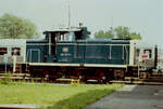 DB-Diesellok 260 127-6 vor dem bayerischen DB-Bahnbetriebswerk Rosenheim (12.06.1984)