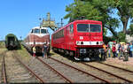 155 273-6 (250 273-0) stellt sich den Besuchern des Orientrot-Treffens im Bahnbetriebswerk Lutherstadt Wittenberg für Führerstandsmitfahrten zur Verfügung.