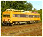 Hier  das Oberleitungsmessfahrzeug (708) um 06:10 in Mangolding am 07.07.2009 das Halt erwarten musste aus der Nahen Perspektive