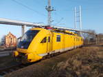 711 116 mußte,am 27.Dezember 2016,in Stralsund Rügendamm auf den Gegenzug warten.