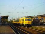 Am 26.10.06 durchfhrt die Messgarnitur 719/720 den Bahnhof Bensheim.