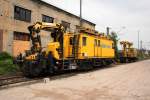 Bahndienstfahrzeug mit Ladekaran in Ex-BW Lehrte, am 04.07.2011 in Lehrte.