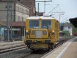 Ein EM-SAT von Europool durchfhrt am 3. Mai 2012 den Kronacher Bahnhof in Richtung Saalfeld.