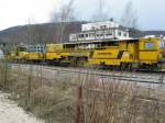 97 40 68 518 17-0 Stopfmaschine 09-32csm und 97 16 37 531 17-1 Schnellschotterplaniermaschine SSP 100 der Firma Europool am 09,04,2006 in Oberkochen auf der kbs 757 Brenzbahn 