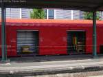 RTZ-Ger�tewagen mit beiden offenen Rolladent�ren.