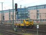 Ein SKL Schwer-Kleinwagen Nr.53-0818 5 , Art: Rottenkranwagen
der ELG GmbH , rangiert duch den Dortmunder Hbf. 