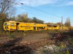 Die Weichenstopfmaschiene 08-475 4S der Firma Heitkamp Rail, abgestellt in Gelsenkirchen Bismarck. 28.10.05 