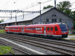 DB - Triebwagen Bp 95 80 0 612 902-9 und ABDp 95 80 0 612 901-8 abgestellt im Bahnhofsareal von Lyss am 29.06.2018