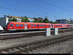 DB - Triebzüge 612 901-8 + 612 902-6 abgestellt im SBB Bahnhof von Lyss am 16.07.2022