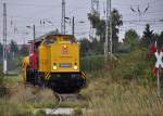 203 307 bringt die Priorter Schneefr�se am 08.10.2010 zum Bahnstromwerk Stralsund