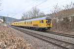 Nachschuß suf den von der 111 059-2 gezogenen Messzug der durch  Neckargerach gen Zwingenberg  fuhr.