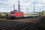 Ein Gl�ckstreffer:114 501-0 mit drei Messwagen am Haken fuhr am 12.10.2009 in Richtung Wunstorfer Bahnhof.Fotografiert kurz vor Wunstorf.