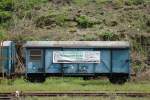 Eisenbahnwagong in Calw auf der Alten Strecke abgestellt wo es frher nach Weil der Stadt ging heute stehen da Alte Wagongs auf denn Gleisen und da will der Verein der Schwarzwald Bahn Werbung fr die Reaktivierung der Bahn machen. 
Bild ist am 10.05.2013 in Calw entstanden.