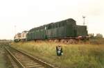 Historischer Schneepflug stande im November 1999 in Rostock Seehafen.