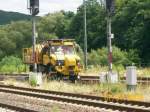 Zweiwegeunimog zum spritzen von Unkrautmittel im Bahnhof Kirn/Nahe.