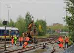 Komplett Sanierung des fnf Gleisigen Bahnbergangs in Bahnhof Wilhelmshaven mittels tausch der Schwellen und dem einbringen von Gleiseindeckungssystemen.