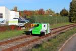 Am 24.10.2015 steht Rotrac E2 Zweiwegefahrzeug von der Firma Zwiehoff an der Büttenstraße in Zwickau.