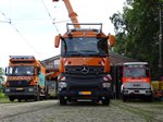 VGF Mercedes Benz Axor und Arocs Oberleitungswagen und alter BF Rüstwagen Schiene am 10.07.16 beim Sommerfest im Straßenbahn Museum Frankfurt