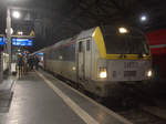 SNCB 1833 steht in Aachen-Hbf mit dem Nightjet aus Brüssel(B) nach Wien-Innsbruck(A).
Aufgenommen am Bahnsteig 8 in Aachen-Hbf. 
Am Abend vom 20.1.2020.