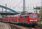 111 157-4 mit der RE4 (10422) aus Dortmund bei der Einfahrt in den Aachener Hbf, 1.6.10