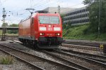 Eine 185 083-3 DB rangiert in Aachen-West bei Sonne und Wolken.
19.6.2011