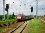 101 036 hatte am 29.05.2013 die ehrenvolle Aufgabe IC 2356 nach Frankfurt (Main) Flughafen Fernbahnhof zu ziehen und konnte bei der Einfahrt in den Bahnhof Angermnde (WA) abgelichtet werden.