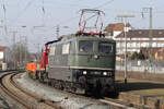 Bayernbahn 151 001-5 mit einer 295 und Wagen mit Altschotter in Augsburg Oberhausen, 05.03.2026