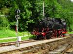 64 419 am 29.07.2012 beim Umsetzen im Bahnhof Bad Herrenalb.