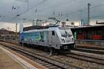 Durchfahrt am 10.04.2015 von Railpool/BLS Cargo 187 005-4  BLS Cargo. Die Alpinisten  als Lokzug aus Richtung Rangierbahnhof Muttenz durch den Badischen Bahnhof von Basel gen Basel Bad Rbf.