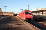 Ausfahrt am 18.11.2015 von 101 002-4 mit dem EuroCity 9 (Hamburg Altona - Zürich HB) von Gleis 3 aus dem Badischen Bahnhof von Basel in Richtung Basel SBB.