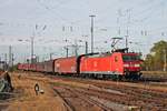 Am Nachmittag des 04.10.2017 fuhr 185 104-7 mit ihrem gemischten Güterzug (Mannheim Rbf - Chiasso Smistamento) durch den Badischen Bahnhof von Basel in Richtung Rangierbahnhof Muttenz.