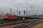 Mit einem leeren Tonerdezug (Domodossola - Limburg (Lahn)) fuhr am Nachmittag des 30.01.2018 die 185 127-8 über Gleis 1 durch den Badischen Bahnhof von Basel in Richtung Weil am Rhein.