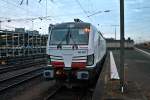 Am 04.01.2014 stand der Vectron 193 901 mit seiner neuen Front auf dem Abstellgleis 117 in Basel Bad Bf und wartet darauf, am Mittag von einer Re 4/4 II weiter in Richtung Süden geschleppt