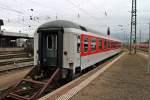 Am 26.02.2014 stand in Basel Bad Bf auf Gleis 95 dieser CNL-Speisewagen, der die Nummer D-DB 61 80 88-91 007-9 trägt. Der Wagen stammt aus dem Zugverband des CNL 473 (Kopenhagen H - Basel SBB).