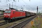 Am 02.05.2014 durchfuhr die 185 128-6 von DB Schenker den Bahnhof von Basel Bad mit einem gemischten Güterzug über Gleis 1.